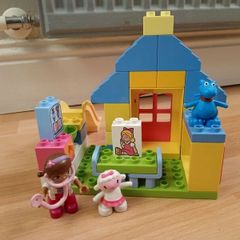 DUPLO Nurse house
