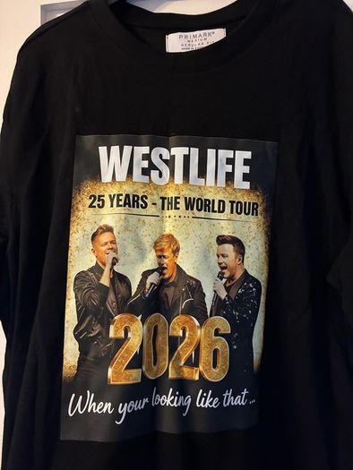 Westlife medium t shirt