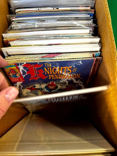 DC, Marvel Long Comic Box w 290 comics for Sale
