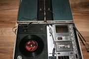 Vintage Sanyo Portable Briefcase Stereo Music Centre MODEL G - 2615N (in working order)