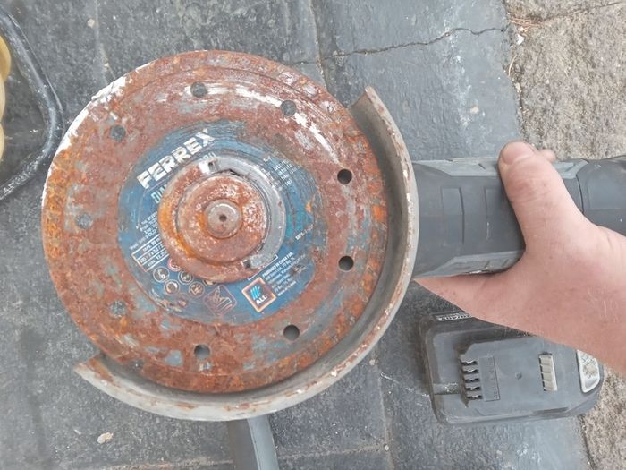 FAW 40Q Cordless Angle Grinder