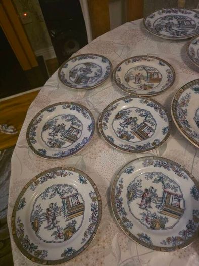 antique dinner set