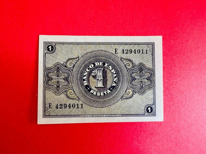 Spain  1  Peseta  1938. Scarce  Pick 107a  ( Uncirculated )