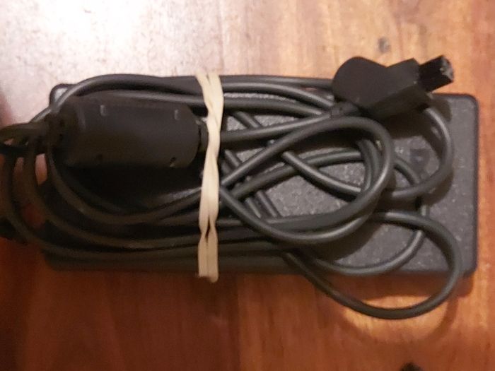 DELL AA20031 20v 3.5amp Power Adaptor in excellent condition
