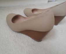 Cream Wide Fitting Wedge Heel