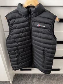 Berghaus boys sleeveless jacket