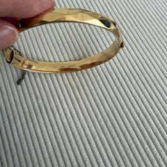 Stunning Vintage Mid-Century 9ct Gold "B.Core" Geometric Faceted Hinged Bangle