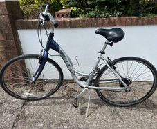 Trek Multitrack 7000 - 10.5" (Small Frame)