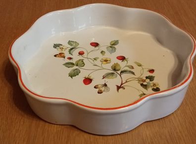Old Foley "Wild Strawberry" Ceramic Quiche Flan Dish