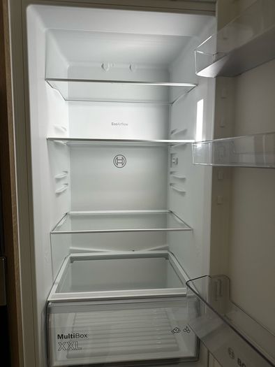 Bosch Series 2 Built-in Fridge-Freezer(1 year old)-Like New