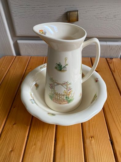 Beautiful Rare Vintage Aynsley Fine Bone China Edwardian kitchen garden - Jug and Wash Bowl