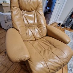 Tan Leather Reclining Chair.