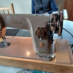 Singer portable Sewing machine