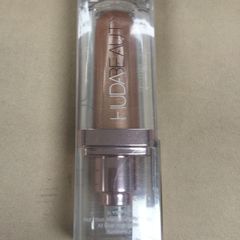Huda Beauty Body And Face Shimmer Aphrodite Shade New In Box