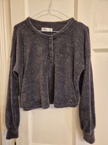 Hollister jumper