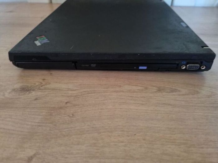 Vintage ThinkPad T42 Laptop Pentium M 1.7Ghz 1GB RAM 40GB HDD