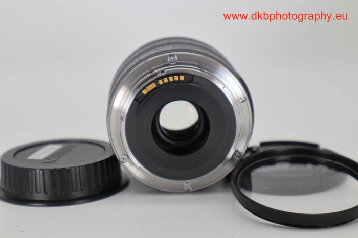 Canon Ef 28mm F2.8 Is Usm Lens #091
