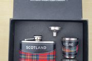 This is a classic Scottish hip flask gift set