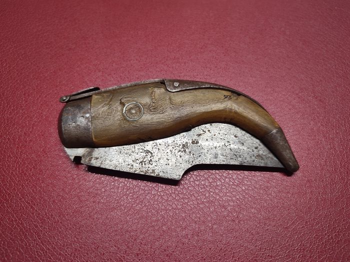 Antique Spanish Navaja