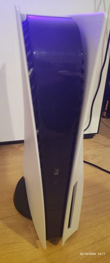 Playstation 5 - 2 controllers - Low firmware - Like new