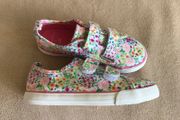 NEW H&amp;M Girls Designer Canvas Shoes, size 13 (31)