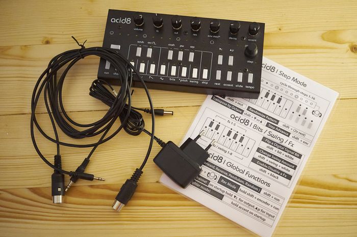 Twisted Electrons Acid8 MKII