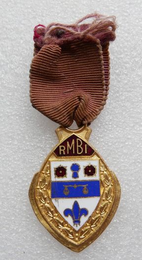 Vintage 1957 Royal Masonic R.M.B.I. Steward Enameled Medal / Badge