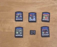 5 PSVita Games Bundle + 4gb  Memory Card