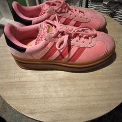 Trainers Adidas gazelle bold j in box