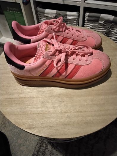 Trainers Adidas gazelle bold j in box