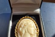 Vintage Cameo Brooch