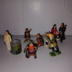 Lord of the Rings Minifigures - Lego scale