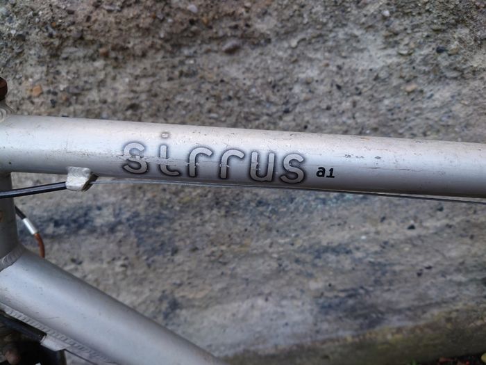 Specialized sirrus a1 bike