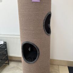 Cat tree: AniOne Tobi XL cat tower