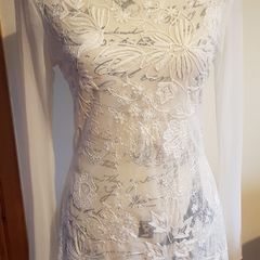 Size 8 White Lace Top
