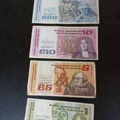 collection of B series lrish banknotes note's