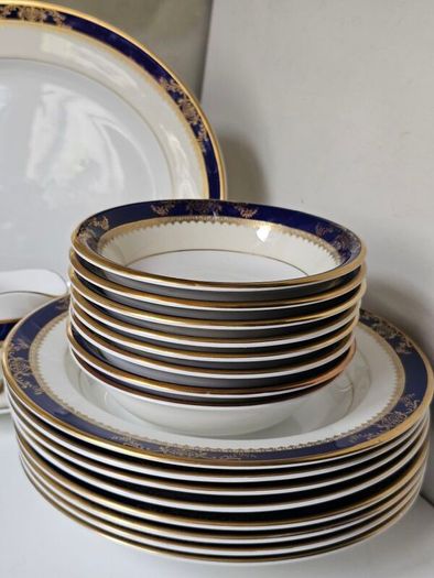 Royal Crafton Bone China "Viceroy" Dinnerware