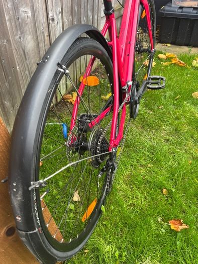 trek ladies bike - like new