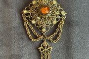 Vintage Gold Tone Filigree Tassel Brooch