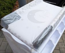 babylo changing table