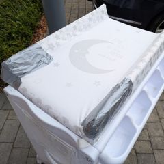 babylo changing table