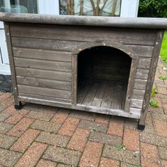 Wooden Dog Kennel - Medium size