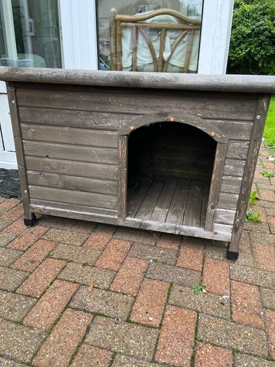 Wooden Dog Kennel - Medium size