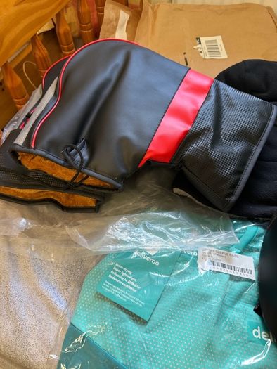 Deliveroo Bag Helmet Gloves Mask