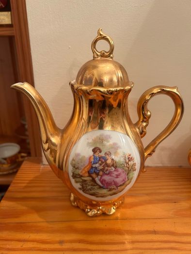 Bondware Antique Demitasse Coffee Set