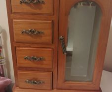 Jewellery box