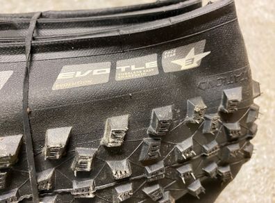 Schwalbe Rocket Ron 27.5 2.25 tubeless evo