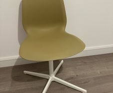 Office swivel chair