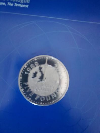few coins and notes
