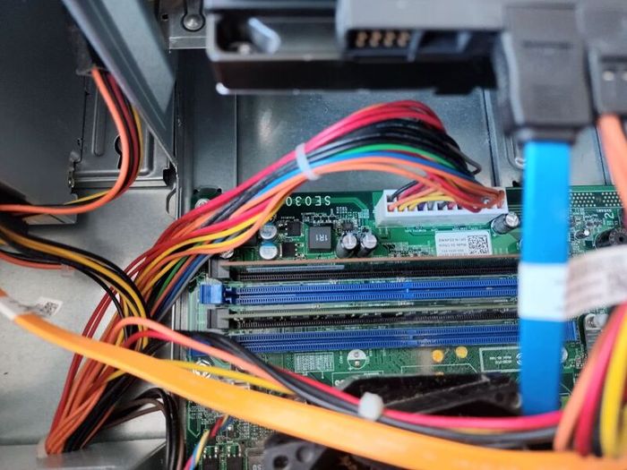 Dell Vostro 430a + Dell Monitor